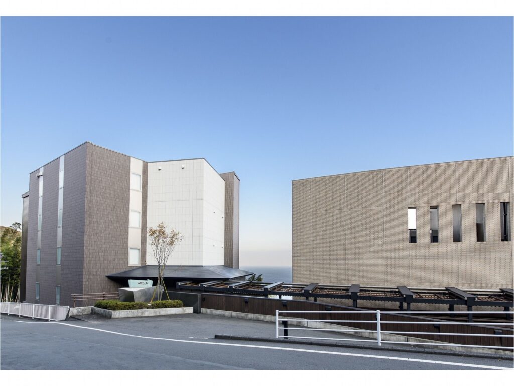 ATAMI せかいえ
