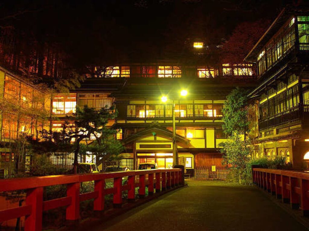 積善館（本館）