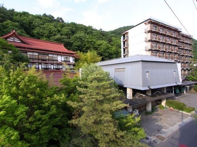 信州湯田中温泉　よろづや 写真1