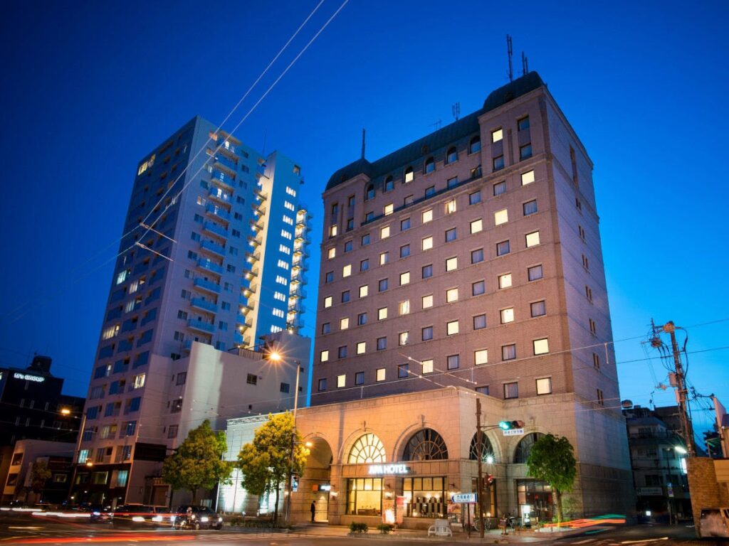 アパホテル〈松山城西〉