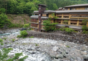 全館源泉掛け流しの宿　西山温泉　慶雲館 写真