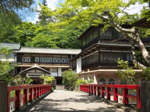 積善館（佳松亭・山荘）　　4万の病を治すと伝わる名湯！ 写真